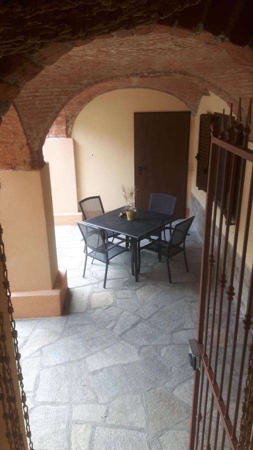 مبيت وإفطار Montalto Dora La Taverna Di Tony المظهر الخارجي الصورة